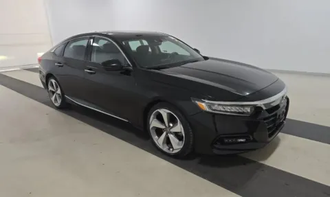 Photos of 2018 Honda Accord Touring Sedan 4D for sale in Fredericksburg, VA at Auto Fanatics