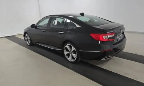 More photos of 2018 Honda Accord Touring Sedan 4D at Auto Fanatics, VA