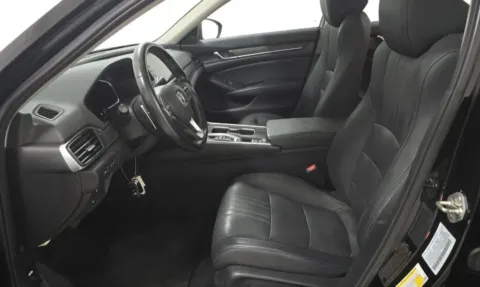 More photos of 2018 Honda Accord Touring Sedan 4D at Auto Fanatics, VA