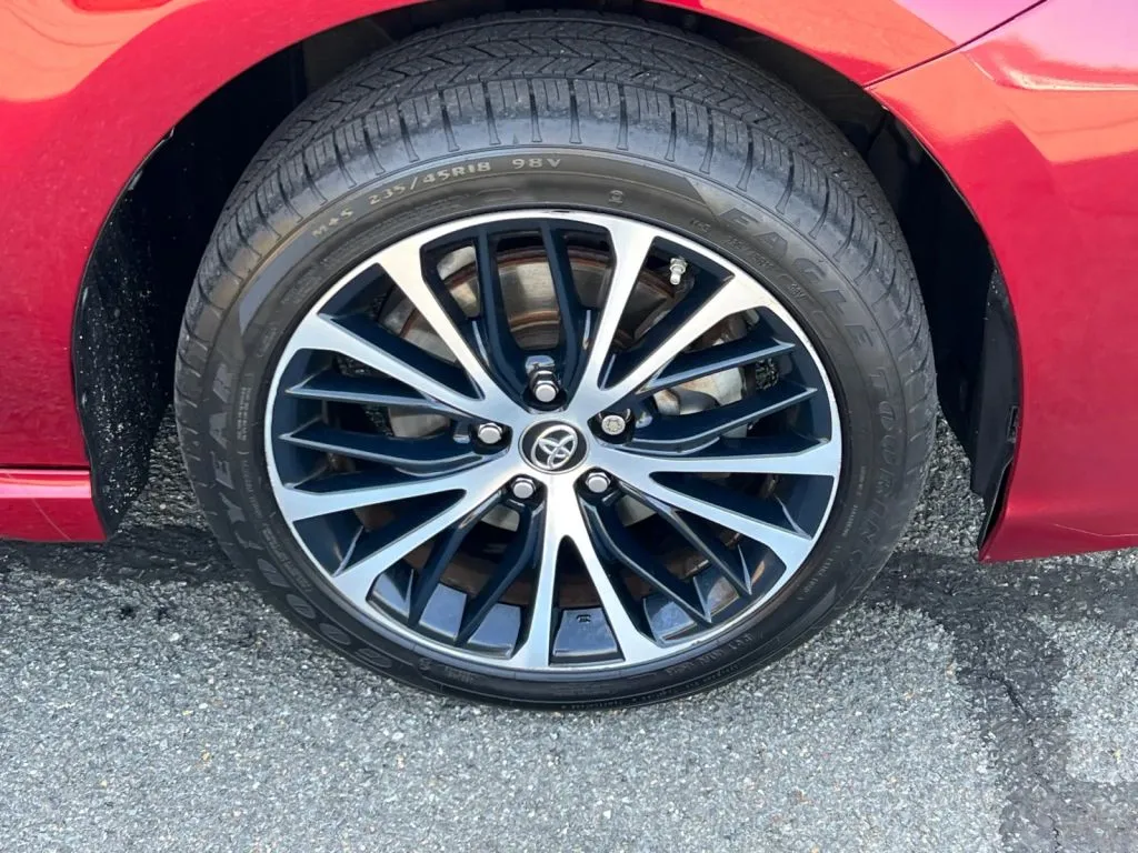 Toyota Camry photo 33