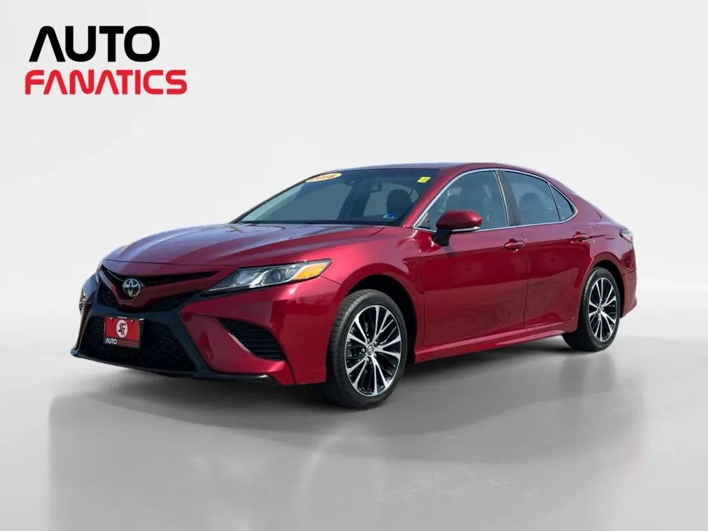 Red 2018 Toyota Camry SE Sedan 4D for sale in Fredericksburg, VA