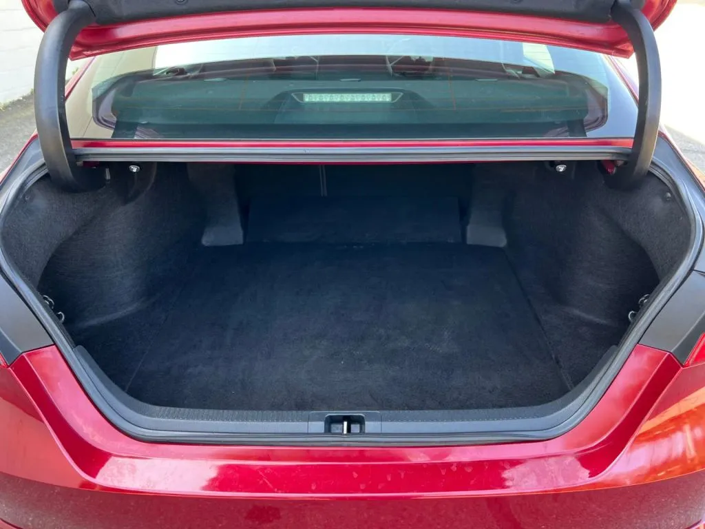 Toyota Camry photo 21