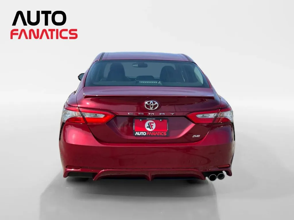 Toyota Camry photo 4