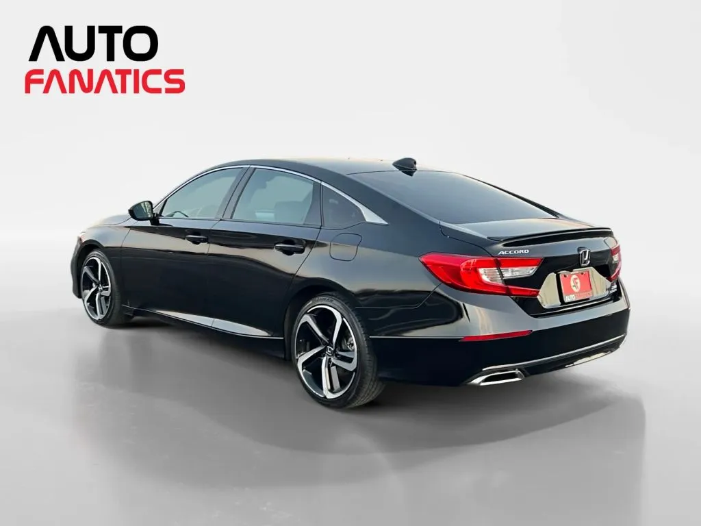 Honda Accord photo 3