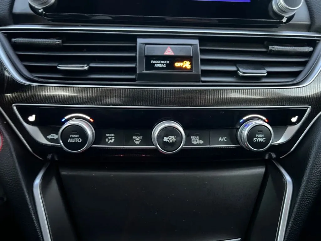 Honda Accord photo 38