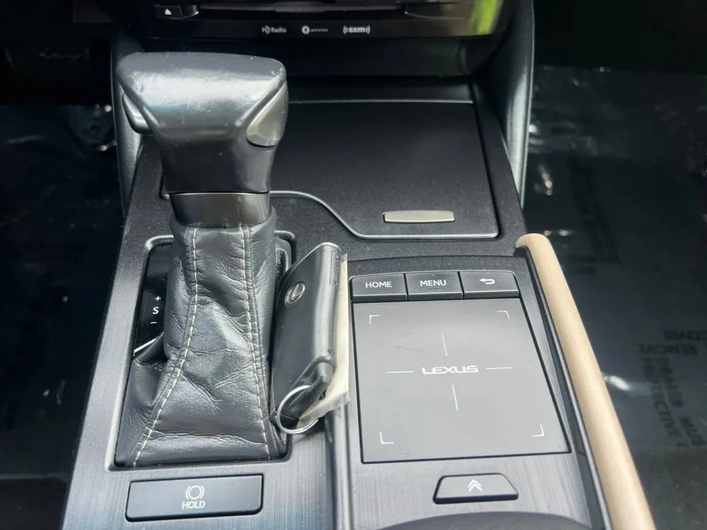 Lexus ES photo 44