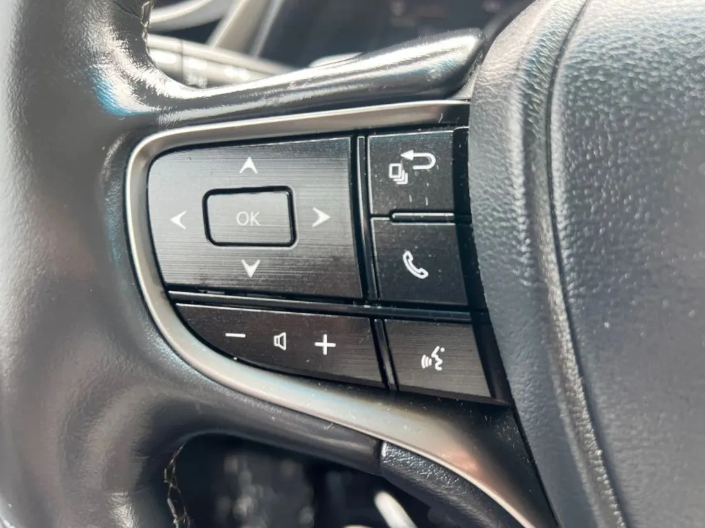 Lexus ES photo 47