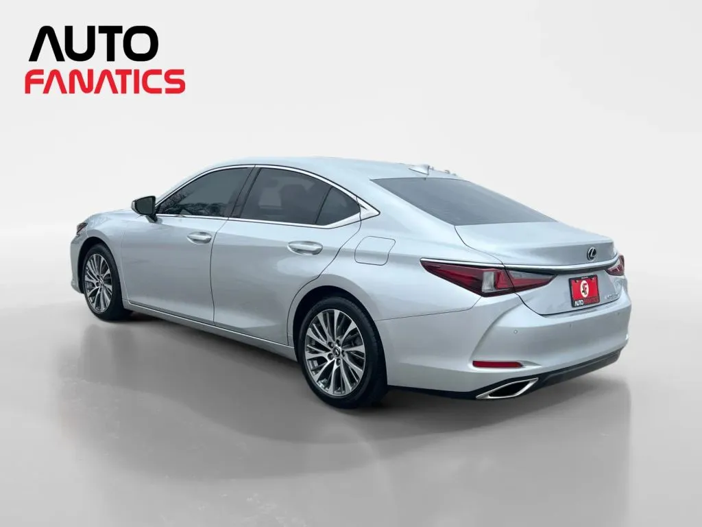 Lexus ES photo 3