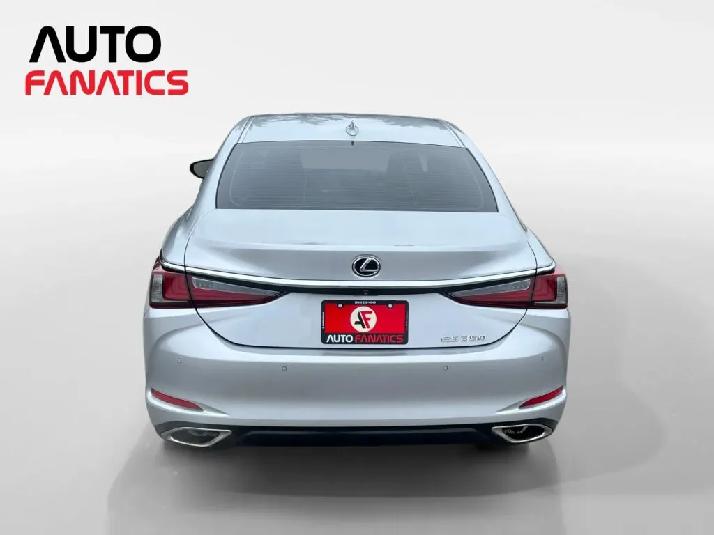 Lexus ES photo 4