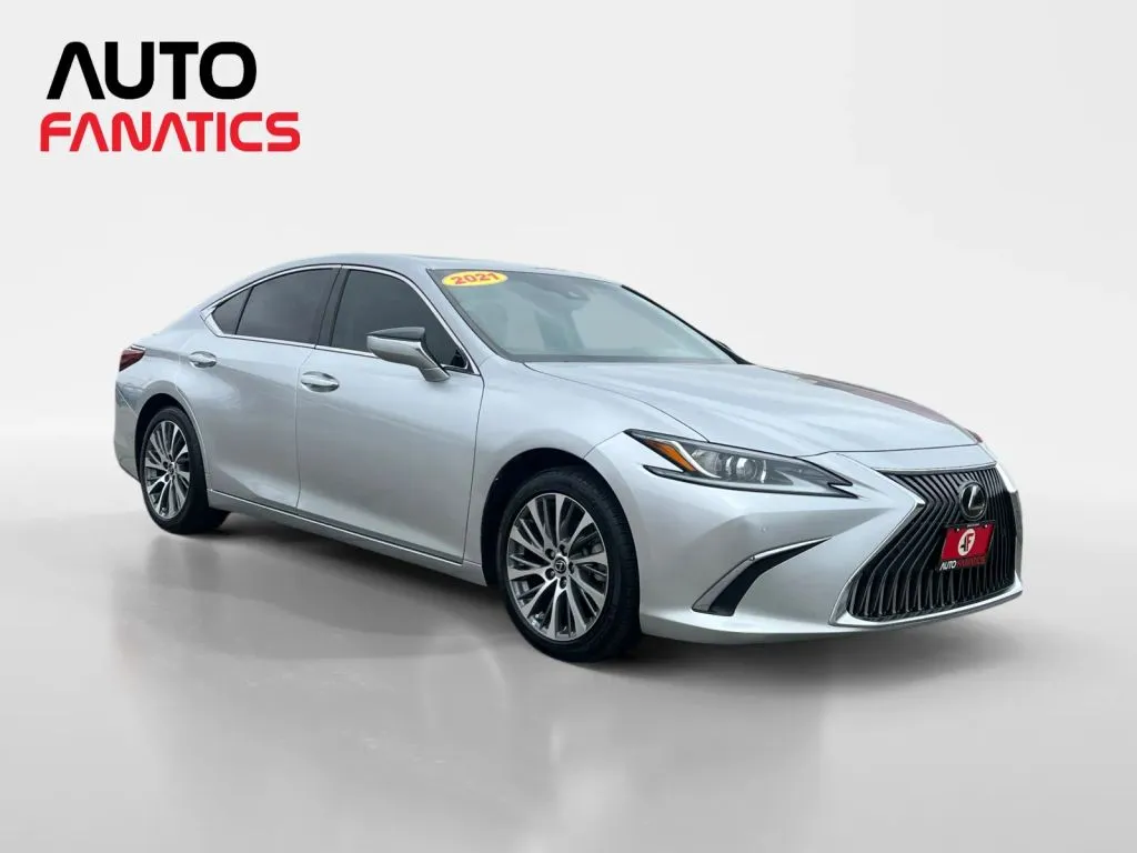 Lexus ES photo 8