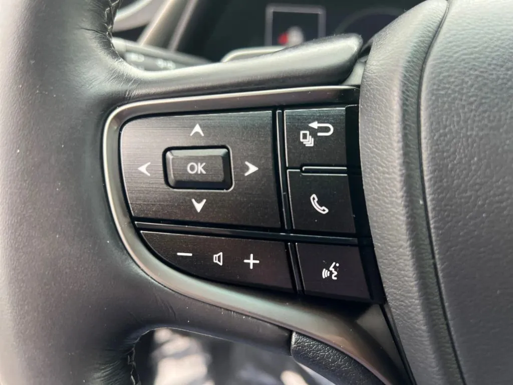 Lexus ES photo 47