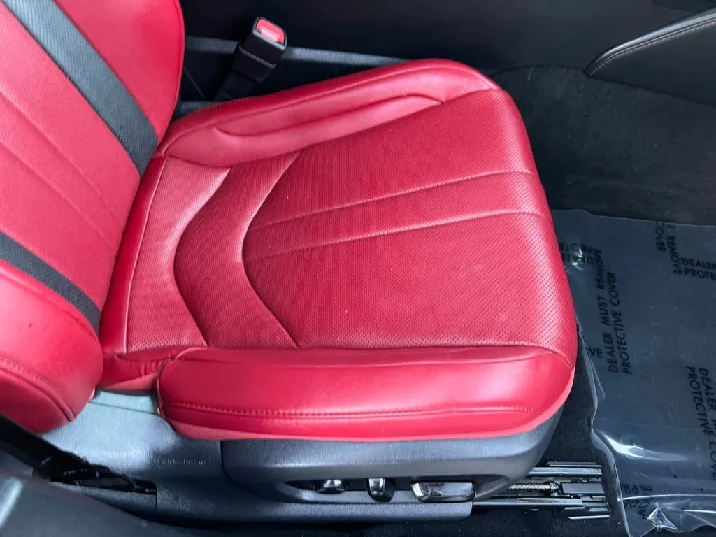 Lexus ES photo 16