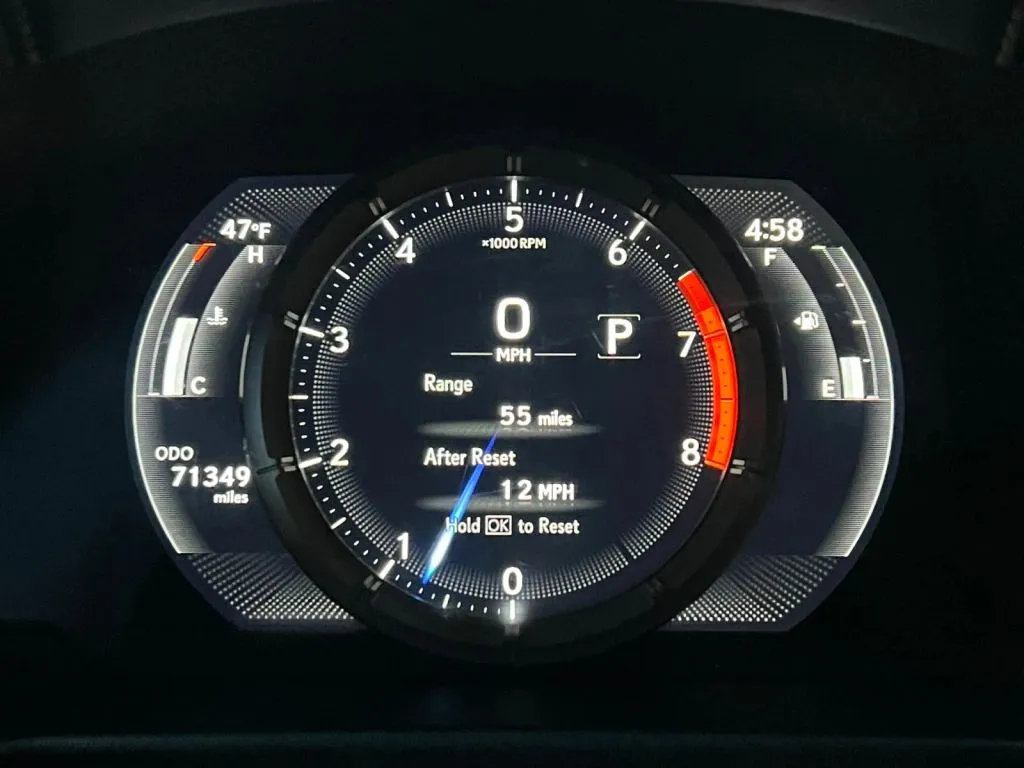 Lexus ES photo 49