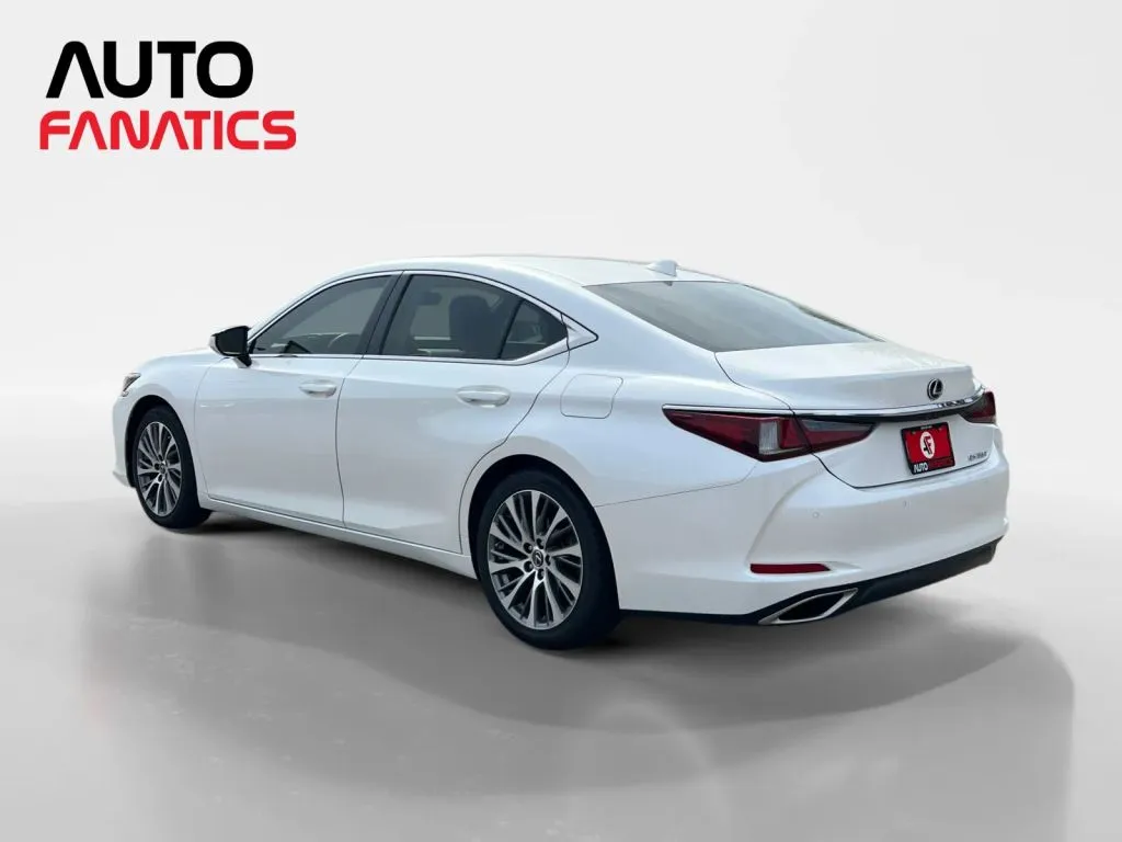 Lexus ES photo 3