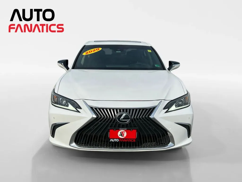 Lexus ES photo 9