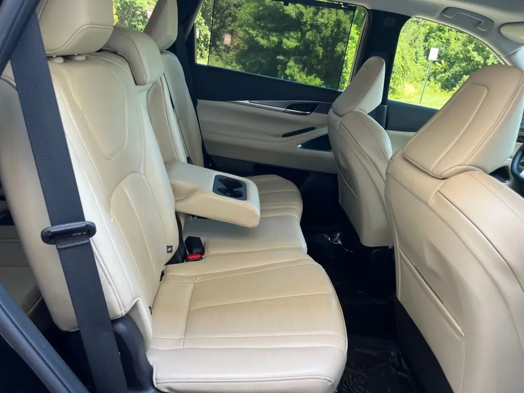 Infiniti QX60 photo 19