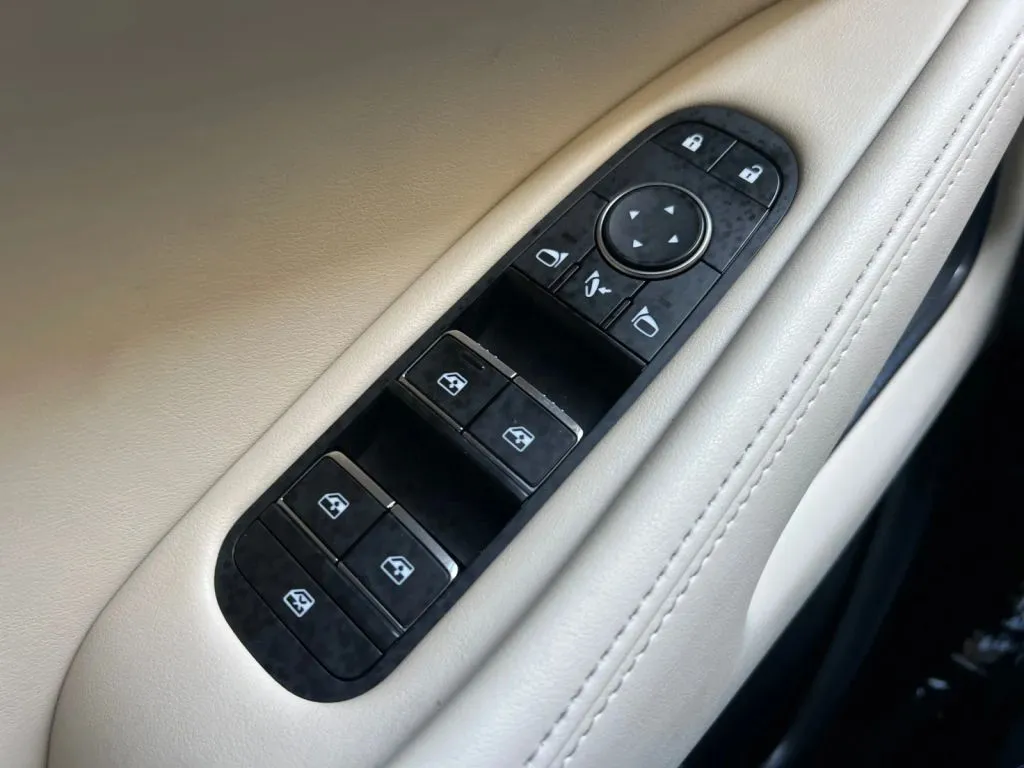 Infiniti QX60 photo 45