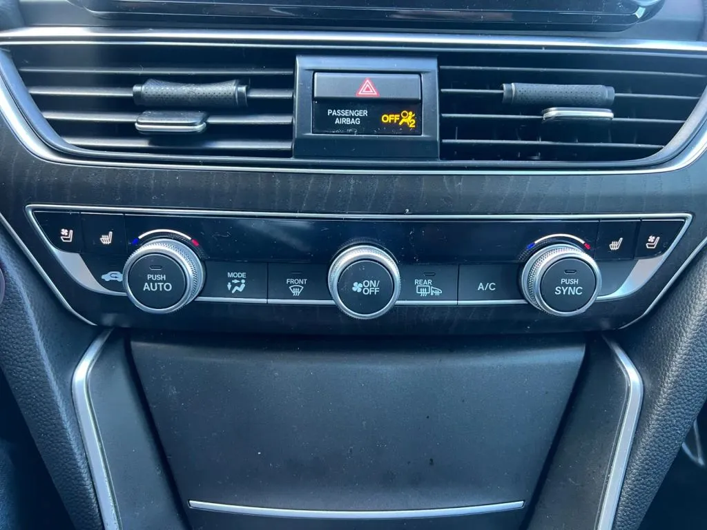 Honda Accord photo 37