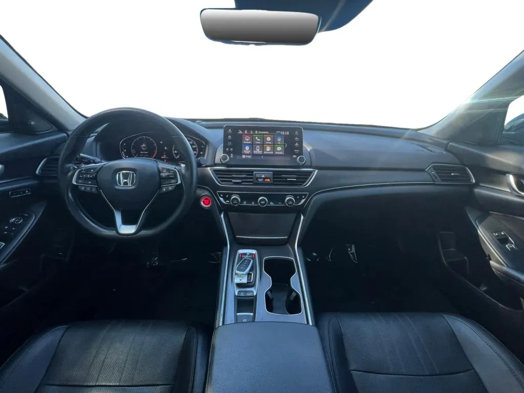 Honda Accord photo 11