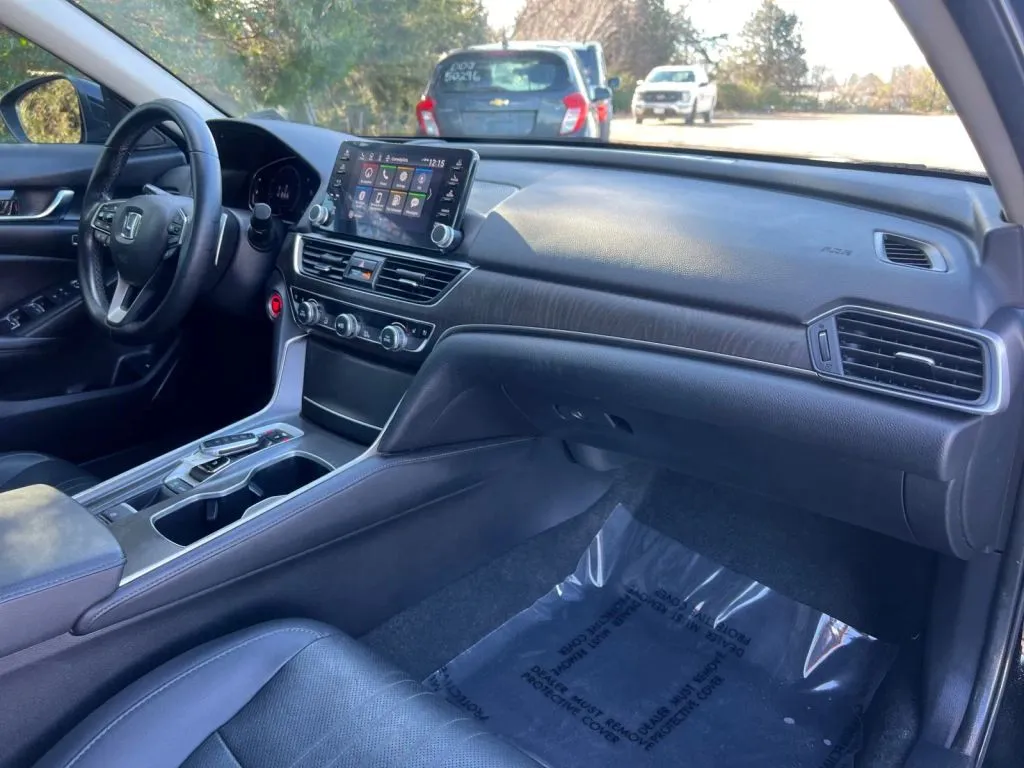 Honda Accord photo 15