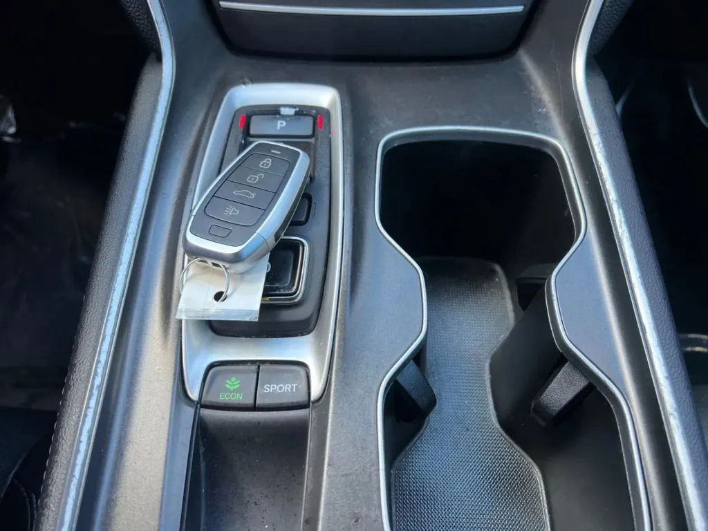 Honda Accord photo 36