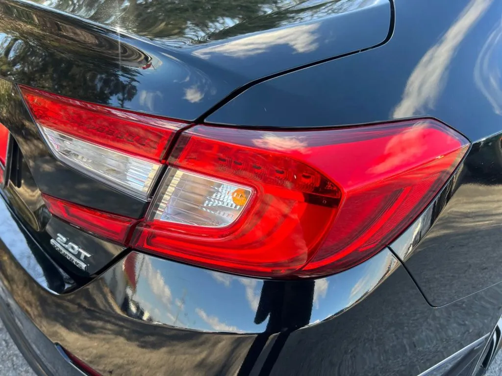 Honda Accord photo 33