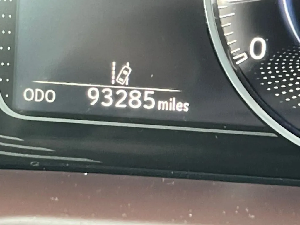 Lexus ES photo 50