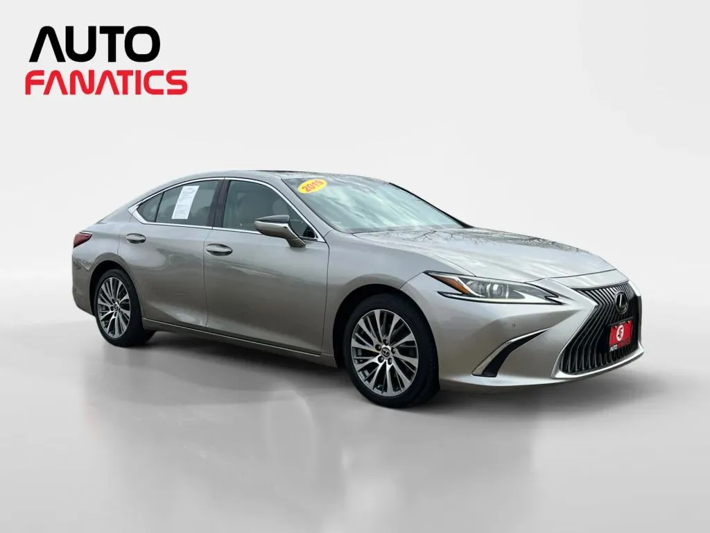 Lexus ES photo 8