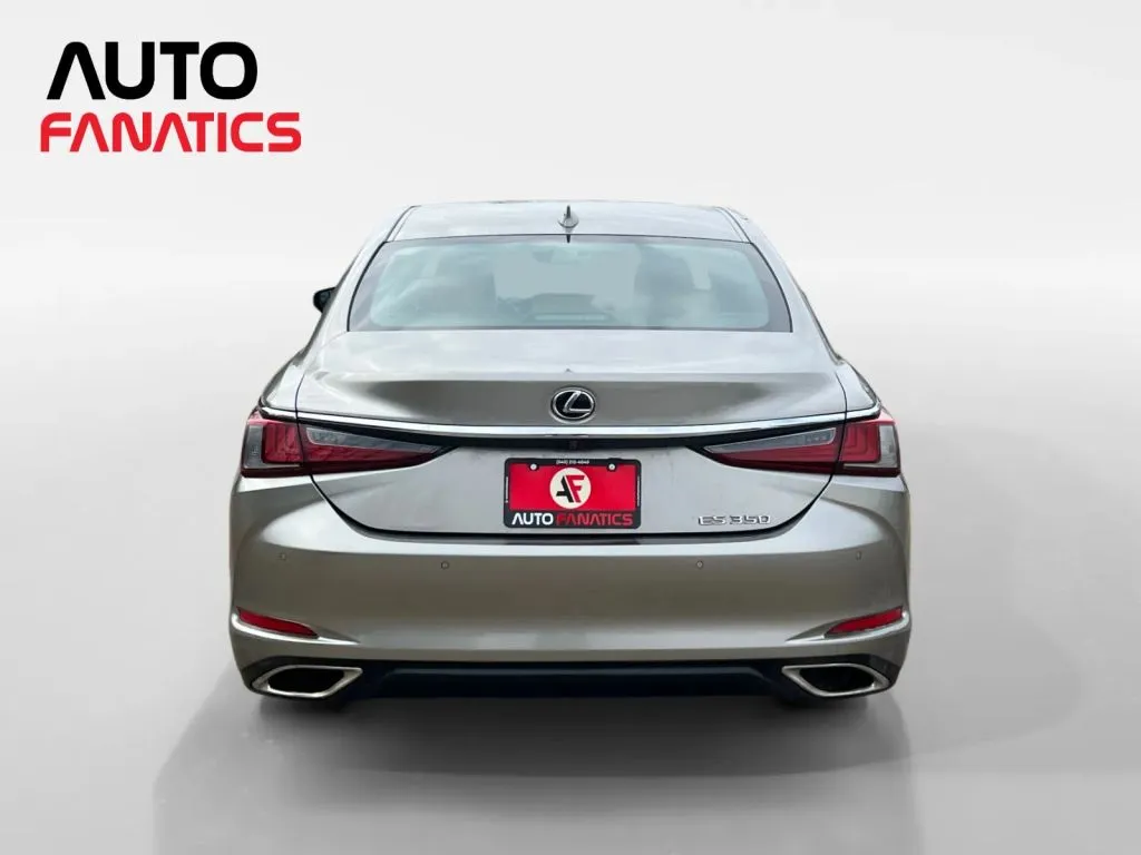 Lexus ES photo 4
