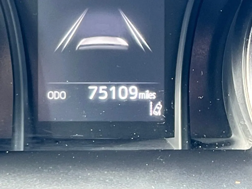 Toyota Camry photo 45