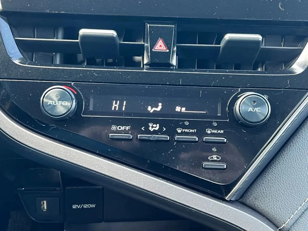 Toyota Camry photo 38