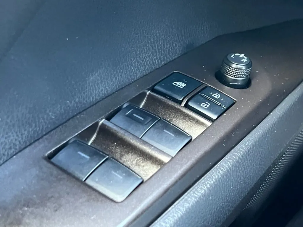 Toyota Camry photo 43
