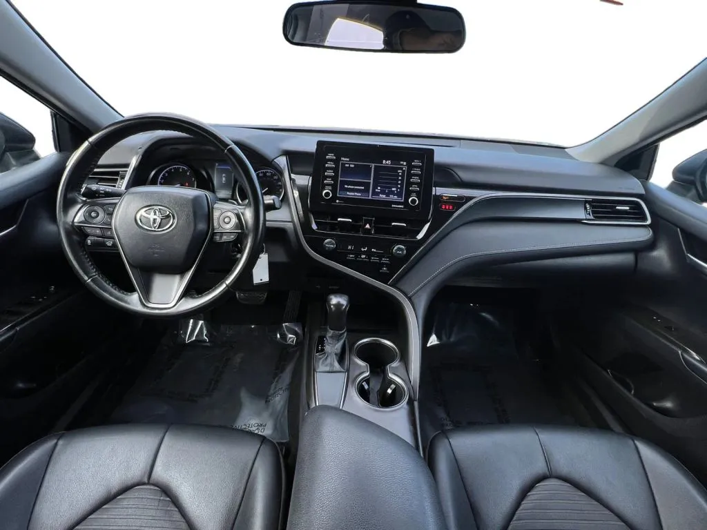Toyota Camry photo 11