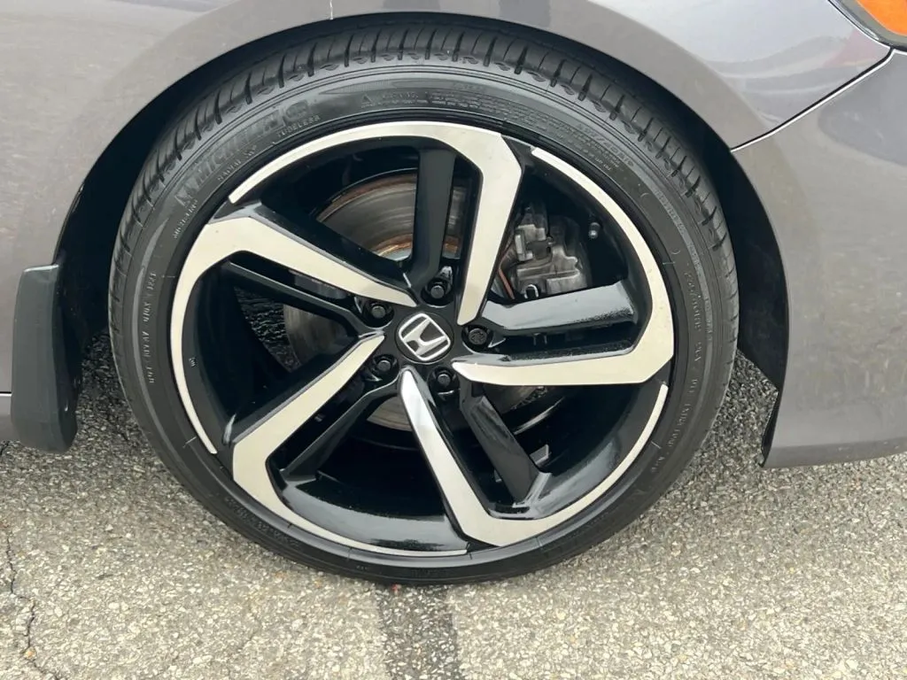 Honda Accord photo 31