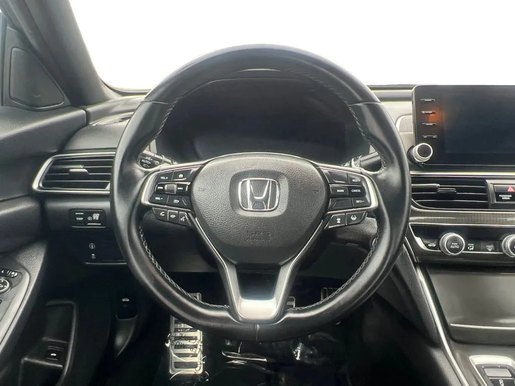 Honda Accord photo 13