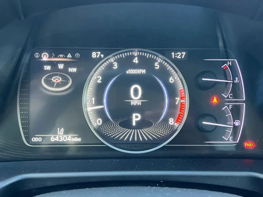 Lexus ES photo 48