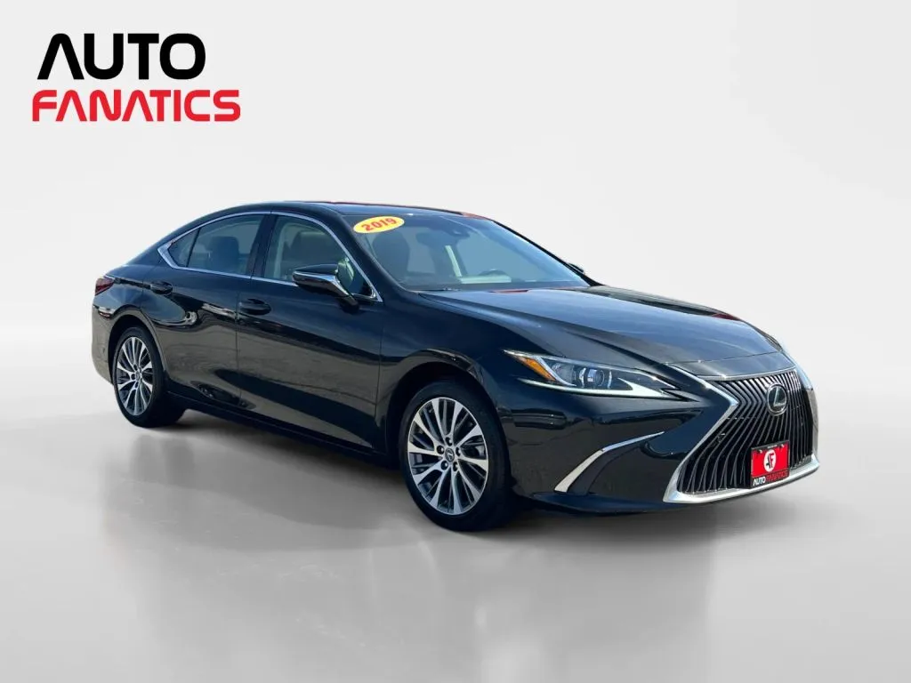 Lexus ES photo 8