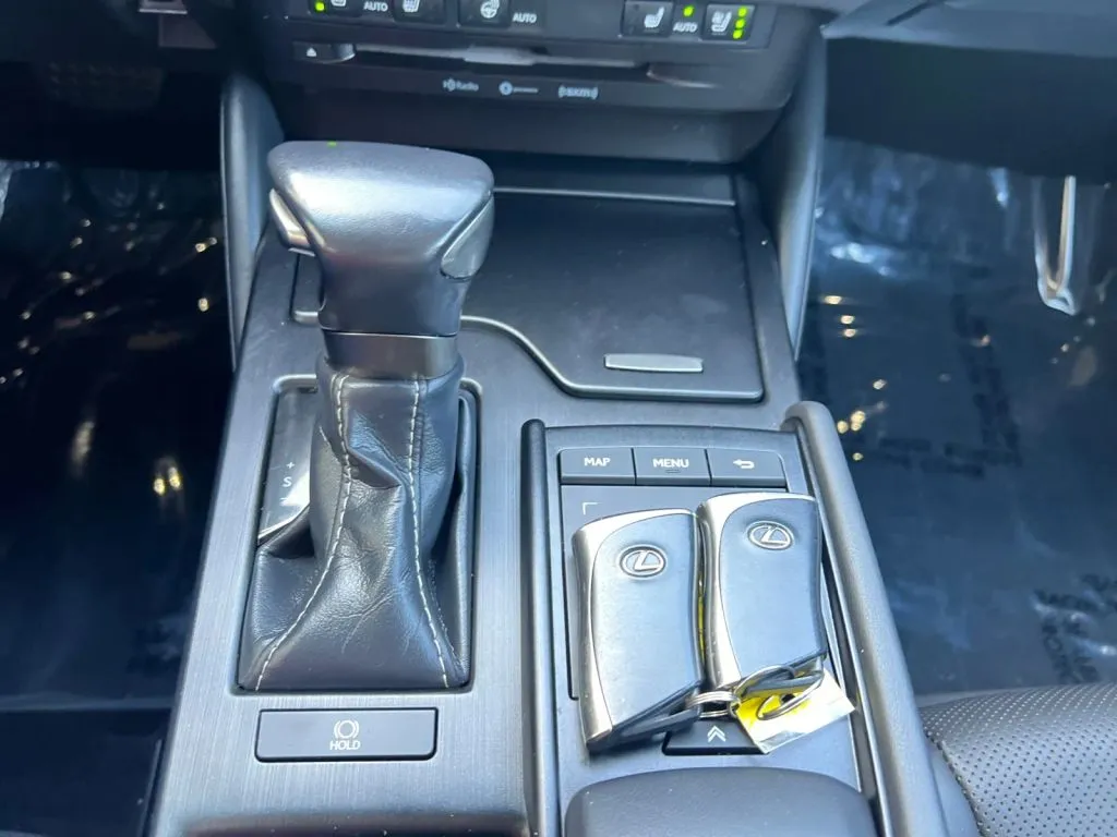 Lexus ES photo 43