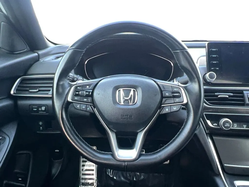 Honda Accord photo 13