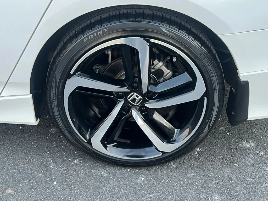 Honda Accord photo 39