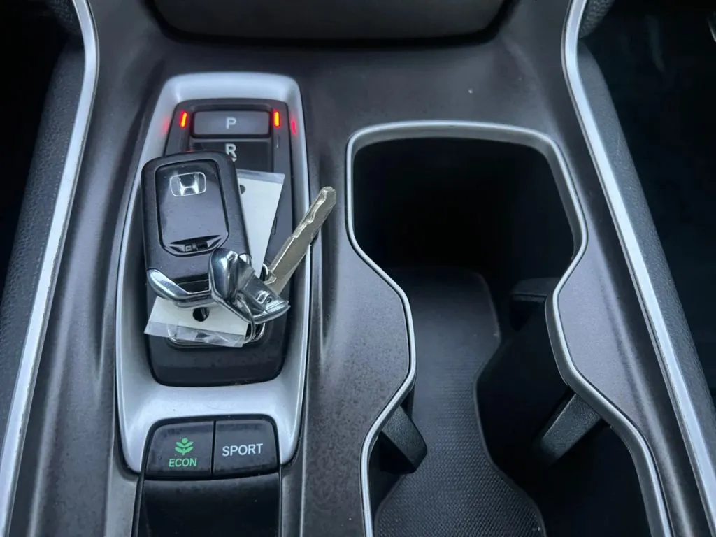 Honda Accord photo 43