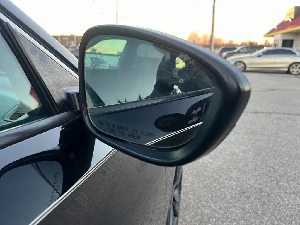 Honda Accord photo 32