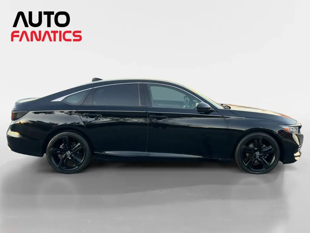 Honda Accord photo 7