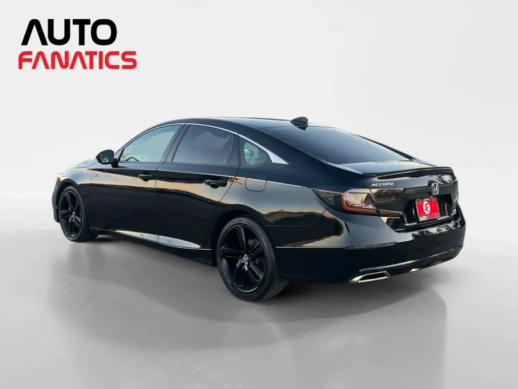 Honda Accord photo 3
