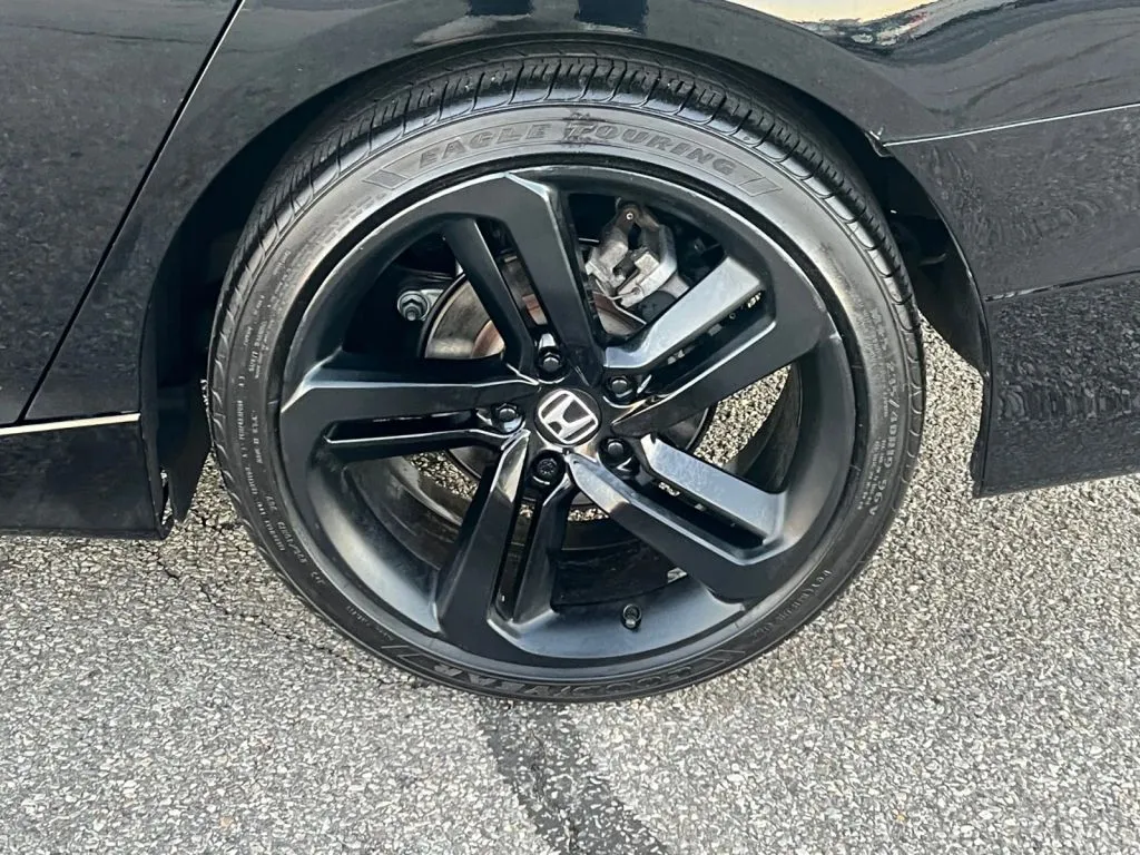 Honda Accord photo 36