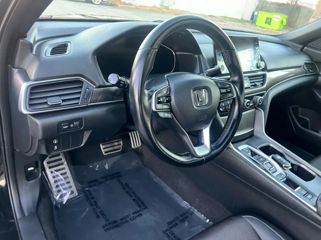Honda Accord photo 25