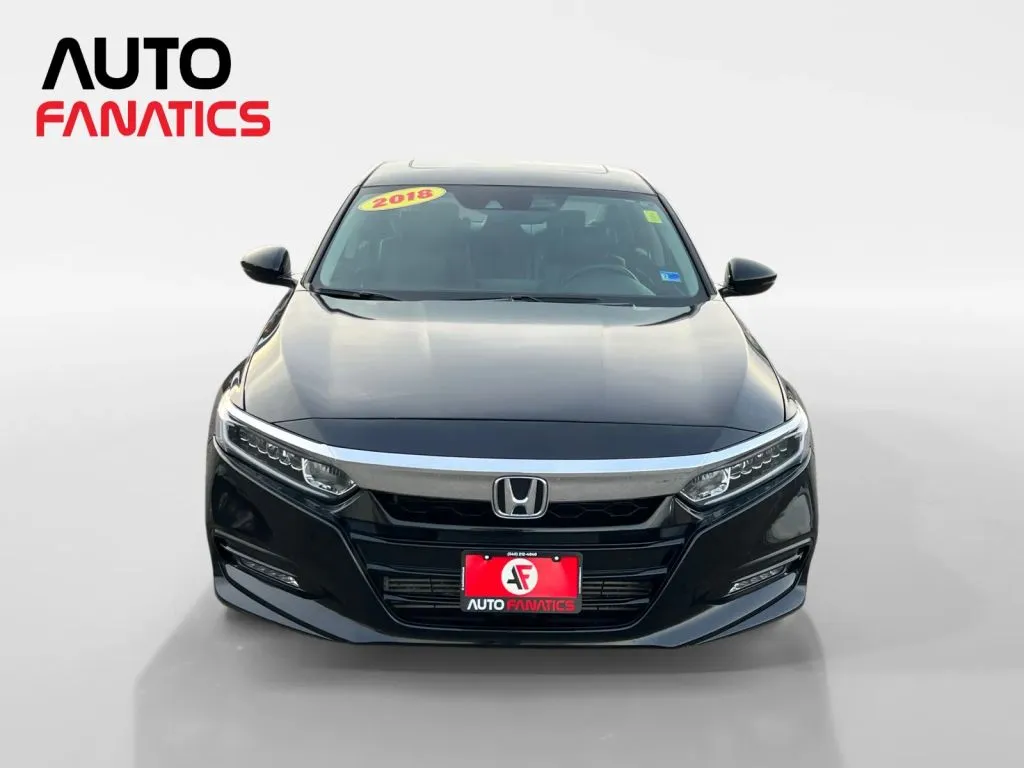 Honda Accord photo 9