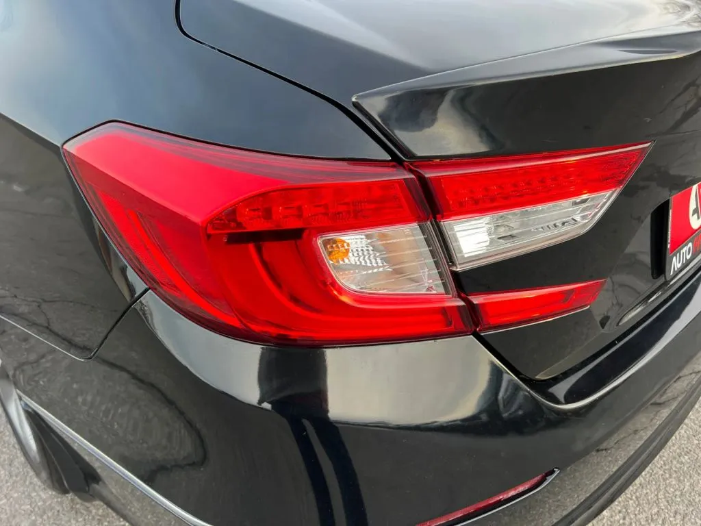 Honda Accord photo 37