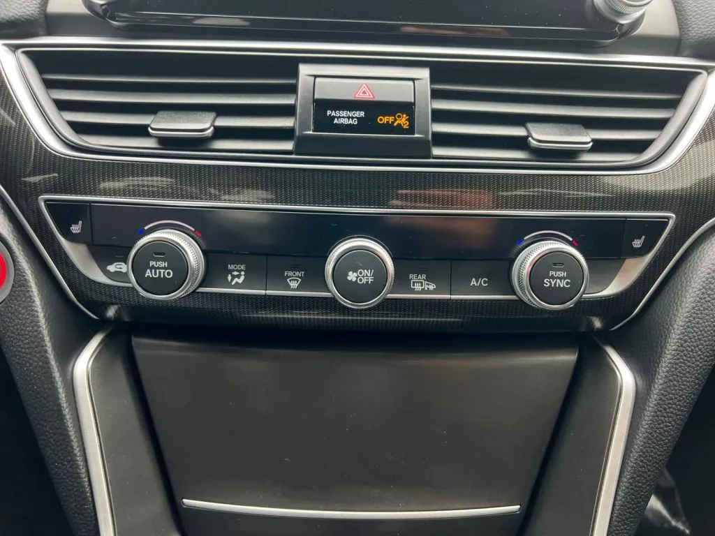 Honda Accord photo 38
