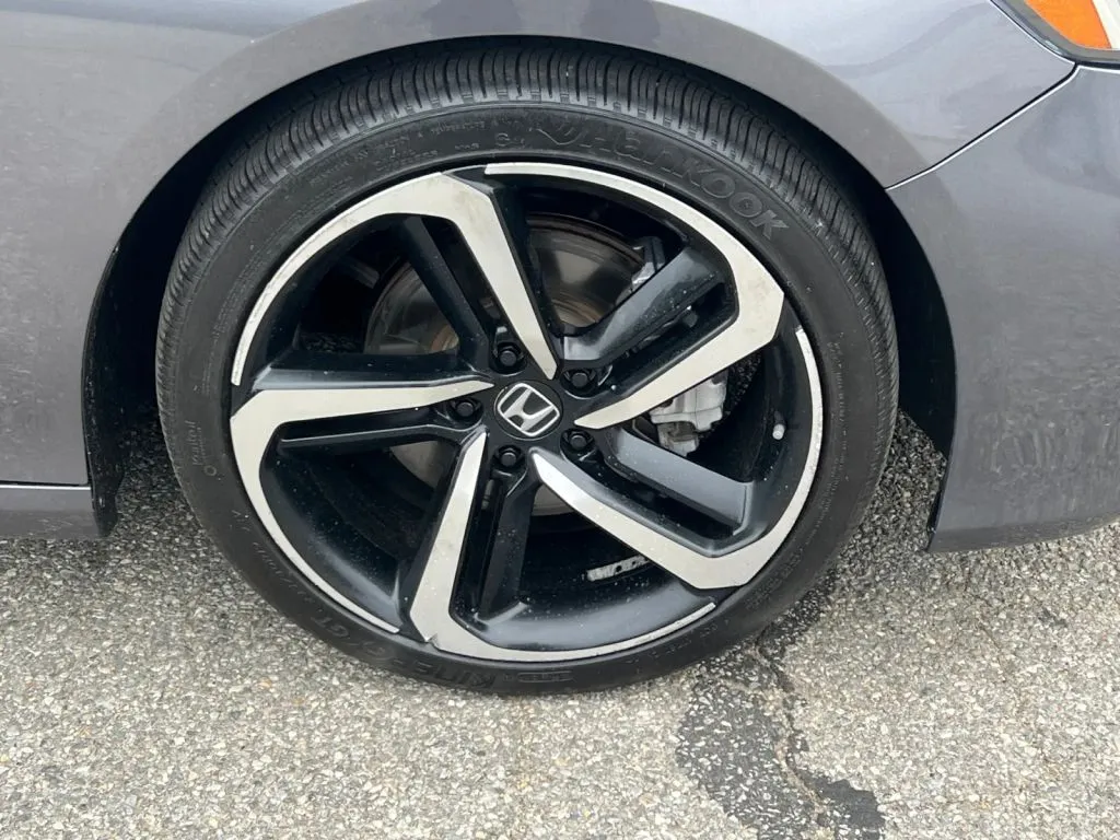 Honda Accord photo 31